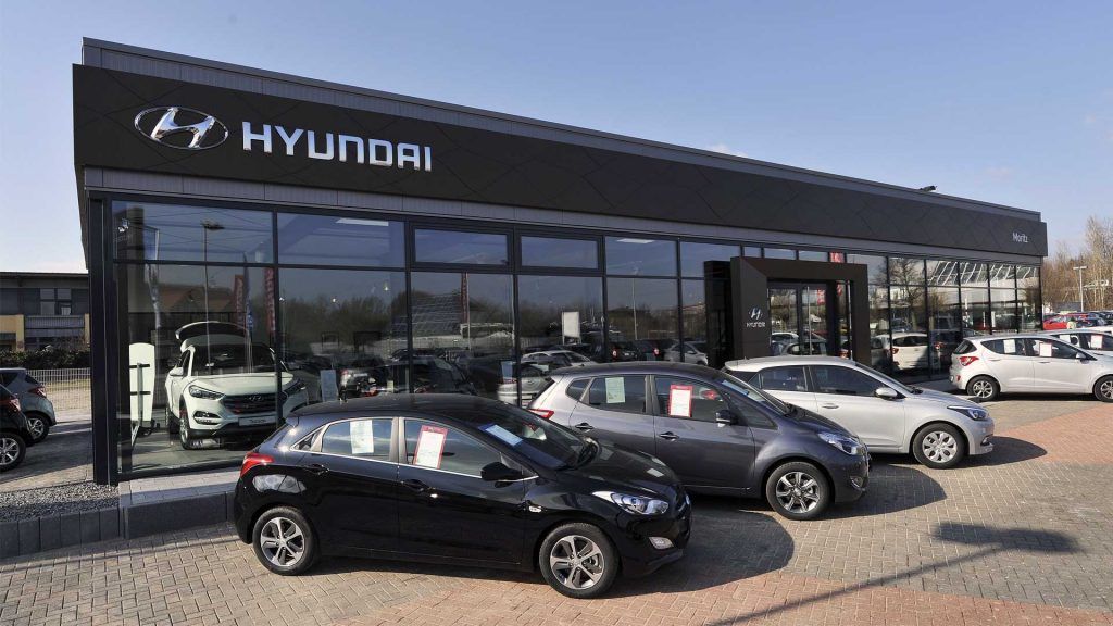 Neubau eines Hyundai Ausstellungsgebäudes in Laatzen